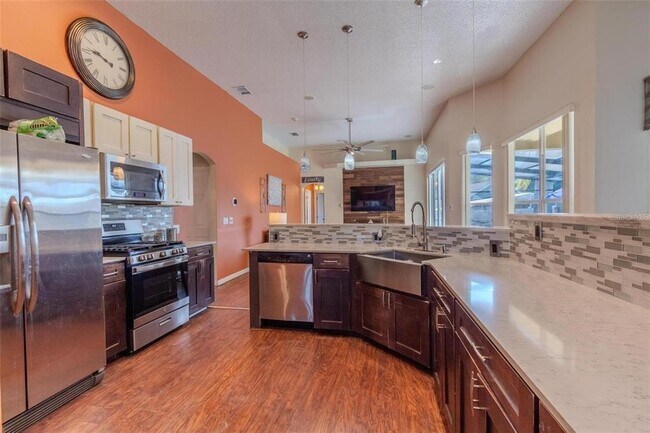 10 Nevada Loop Rd in Davenport, FL - Building Photo - Building Photo