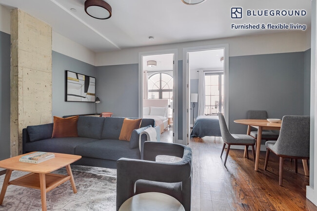 187 Kent Ave in Brooklyn, NY - Building Photo - Building Photo