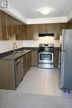 93 Tabaret Cres in Oshawa, ON - Building Photo - Building Photo