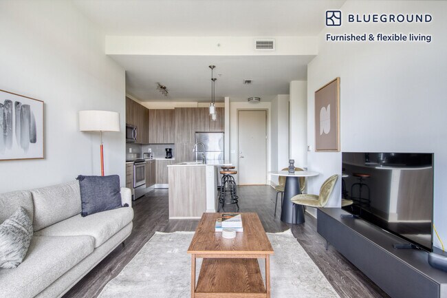 8800 Doral Blvd, Unit FL6-ID16 in Doral, FL - Building Photo - Building Photo
