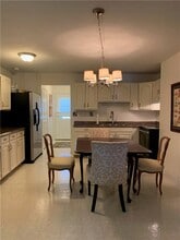 12 Almy St in Newport, RI - Building Photo - Building Photo