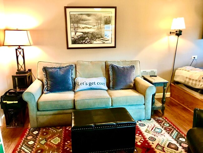 property at 301 Pinnacle Inn Rd