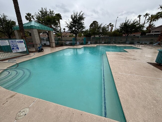 2114 Polynesia Cir in Henderson, NV - Building Photo - Building Photo
