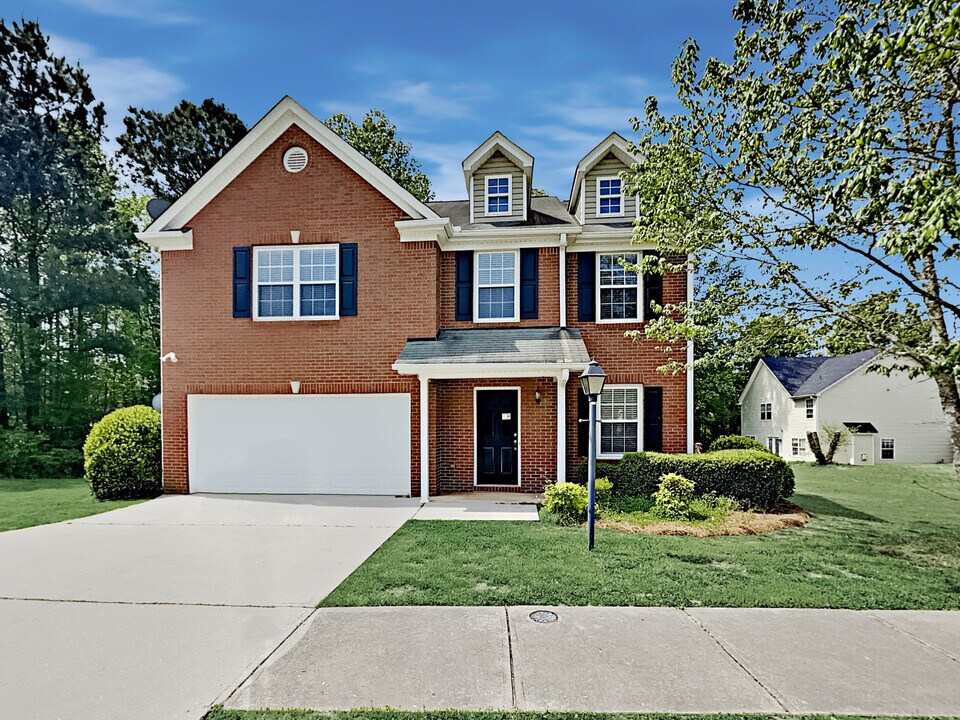 2999 Storybook Ln in Grayson, GA - Building Photo