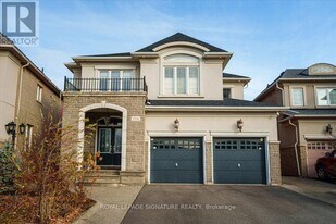 1268 Kestell Blvd. in Oakville, ON - Building Photo