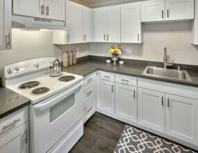 Quartz Creek in Mountlake Terrace, WA - Building Photo - Building Photo