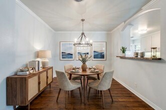 4812 Wateka Dr in Dallas, TX - Foto de edificio - Building Photo