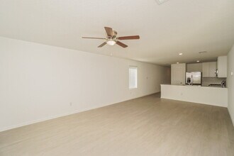 1826 Musk Rose in Converse, TX - Foto de edificio - Building Photo