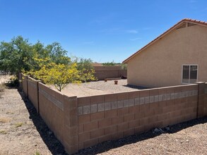 2550 S Perillo Dr in Tucson, AZ - Building Photo - Building Photo