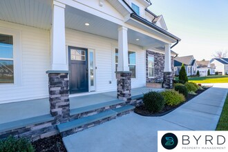 8900 Forge Gate Ln in Chesterfield, VA - Building Photo - Building Photo