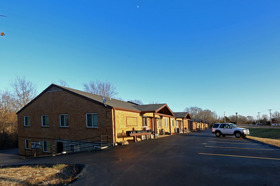 Verda Vista Apartments in Imperial, MO - Foto de edificio