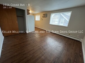 1514 Cedar Ave in Cincinnati, OH - Building Photo - Building Photo