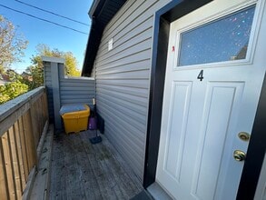 145 Ross St in St Thomas, ON - Building Photo - Building Photo