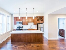 1211 Broadway in Cincinnati, OH - Building Photo