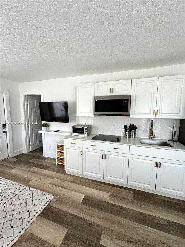 790 NW 60th St in Miami, FL - Building Photo - Building Photo