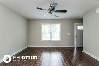 496 Rogers Lake Rd E in Kannapolis, NC - Foto de edificio - Building Photo