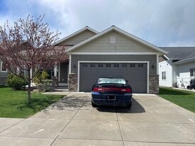 825 Advance Dr in Bozeman, MT - Building Photo