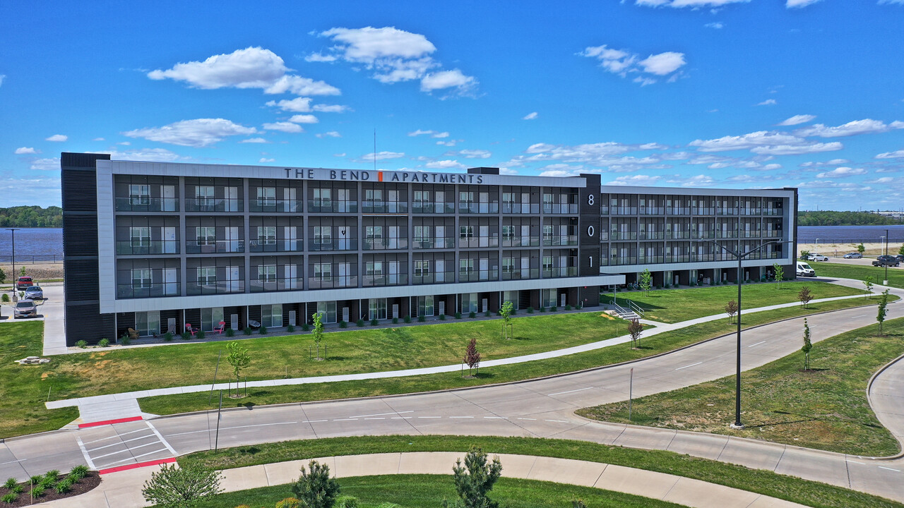 Bend Apartments in East Moline, IL - Building Photo