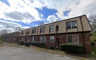 441 Harding Pl in Nashville, TN - Building Photo