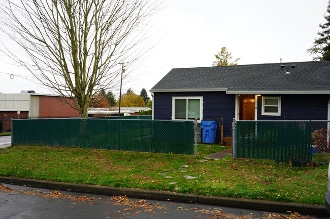 property at 1500 W St