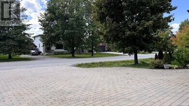 2153 Spring St in Innisfil, ON - Building Photo - Building Photo