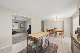 1040 S Fulton St in Denver, CO - Building Photo - Building Photo