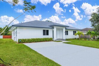 15630 NW 39th Ct in Miami Gardens, FL - Building Photo - Building Photo