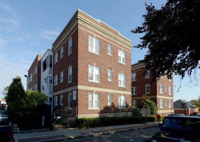 189-193 Elm St in New Bedford, MA - Foto de edificio - Building Photo