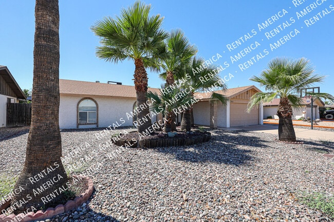 2931 W Villa Maria Dr in Phoenix, AZ - Foto de edificio - Building Photo