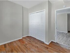 84 Second St, Unit 4 in Elizabeth, NJ - Building Photo - Building Photo