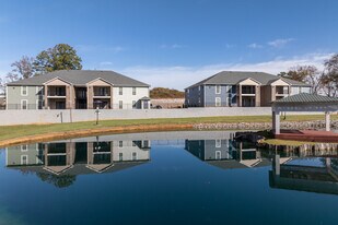 Winchester Place in New Market, AL - Building Photo