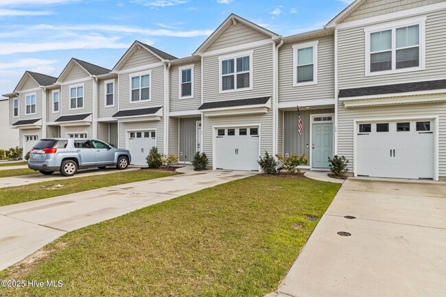 property at 20 Aspen Rd