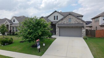 2233 Santa Isabella Dr in Leander, TX - Building Photo