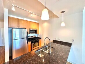 1400 S Michigan Ave in Chicago, IL - Building Photo - Building Photo