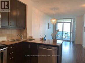 80 Absolute Ave in Mississauga, ON - Building Photo - Building Photo