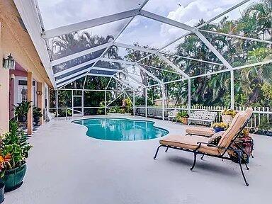property at 7828 Dorchester Rd