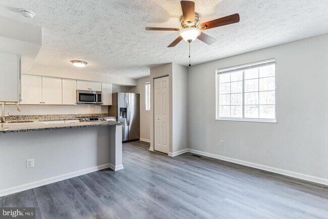 property at 304 Barksdale Pl