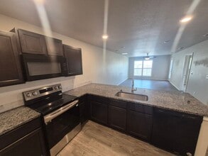 14401 Avenue X in Lubbock, TX - Building Photo - Building Photo