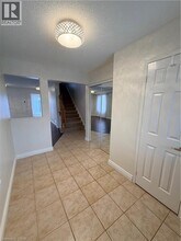 231 Sherwood Rd in Milton, ON - Building Photo - Building Photo