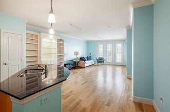 3818 Holland Ave in Dallas, TX - Building Photo - Building Photo