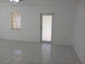 305 Bird Rd-Unit -1 in Coral Gables, FL - Building Photo - Building Photo