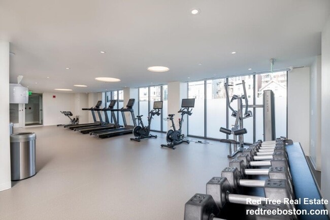 1410 Columbia Rd, Unit 14H in Boston, MA - Foto de edificio - Building Photo
