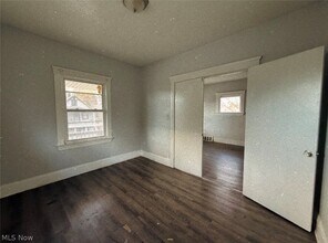 12106 Forest Ave in Cleveland, OH - Building Photo - Building Photo