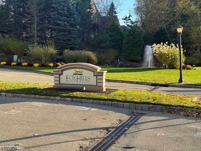 property at 3102 Cleveland Ln