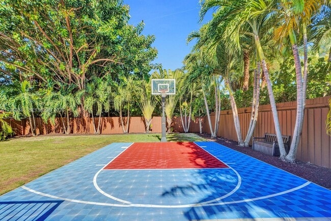 property at 3757 Prairie Ave