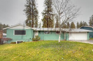 1210 W Warn Way in Spokane, WA - Building Photo