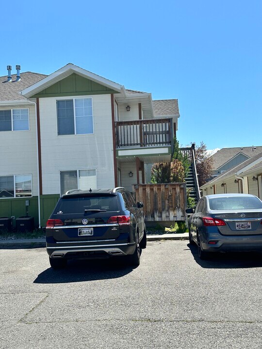 1096 Longbow Ln, Unit Longbow 2H in Bozeman, MT - Building Photo