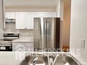 314 Ravens Crest Dr in Plainsboro, NJ - Building Photo - Building Photo
