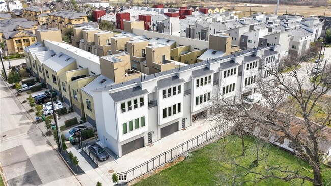 2916 Cline St in Houston, TX - Building Photo - Building Photo