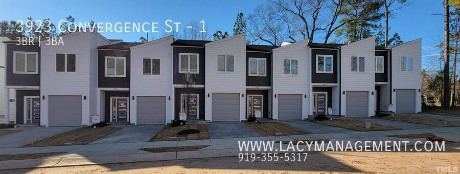3923 Convergence St in Durham, NC - Building Photo